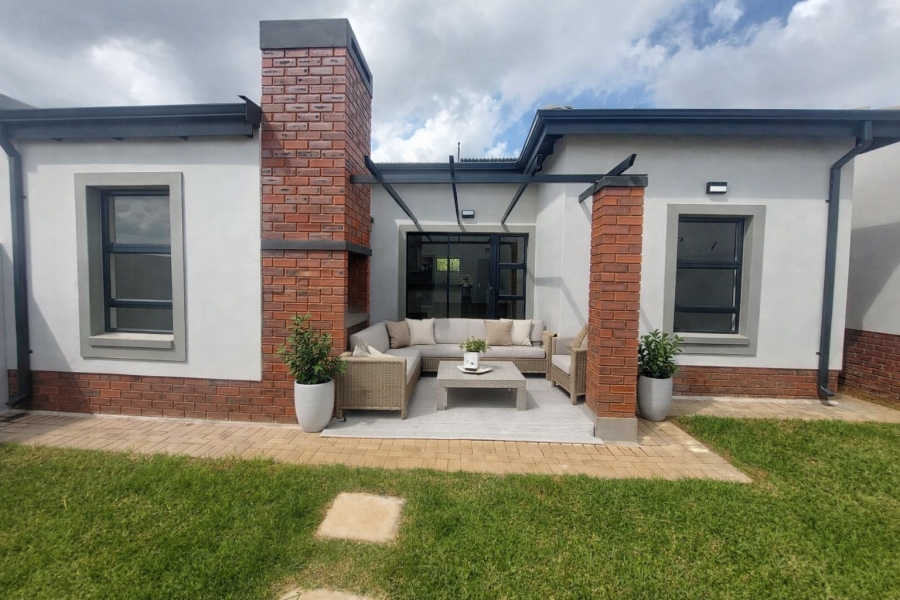 To Let 3 Bedroom Property for Rent in Rietvalleirand Gauteng