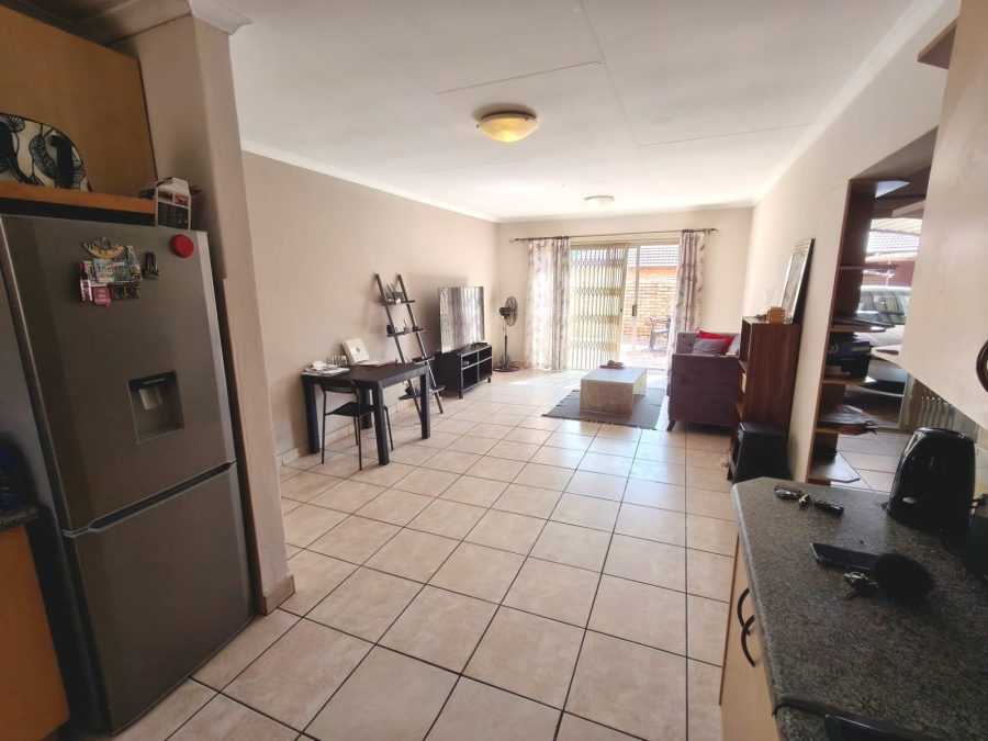 2 Bedroom Property for Sale in Amberfield Gauteng