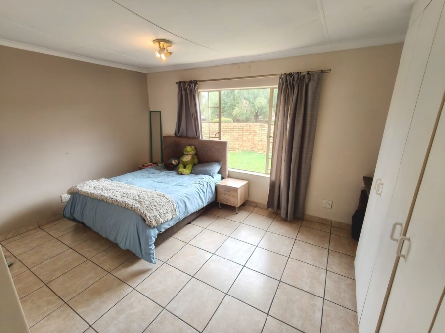 2 Bedroom Property for Sale in Amberfield Gauteng