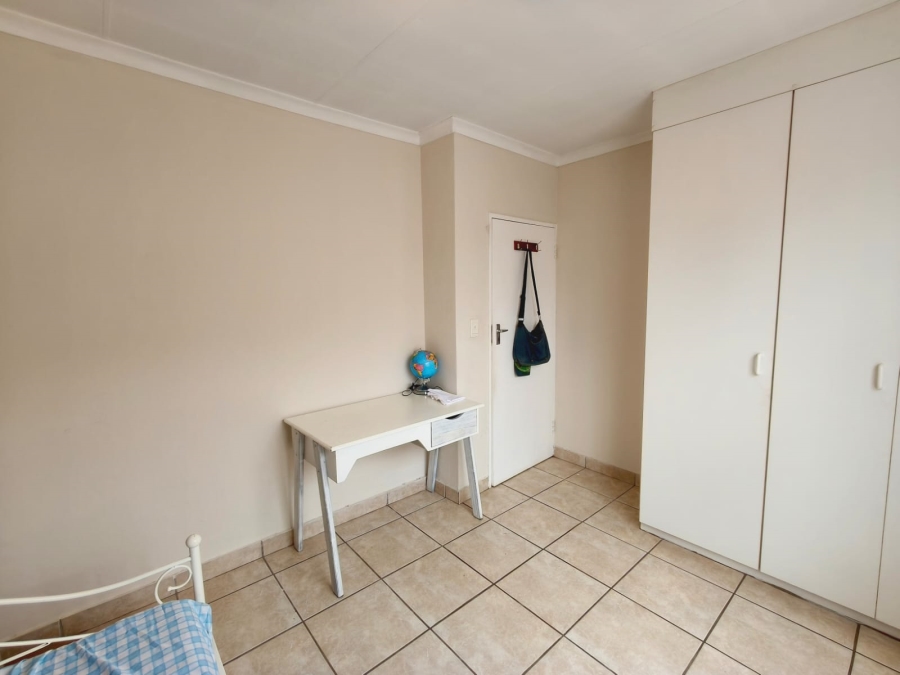 2 Bedroom Property for Sale in Amberfield Gauteng