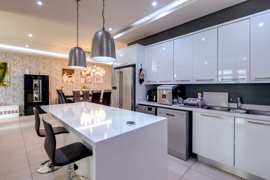 To Let 3 Bedroom Property for Rent in Morningside Gauteng