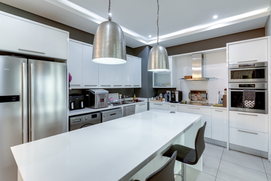 To Let 3 Bedroom Property for Rent in Morningside Gauteng