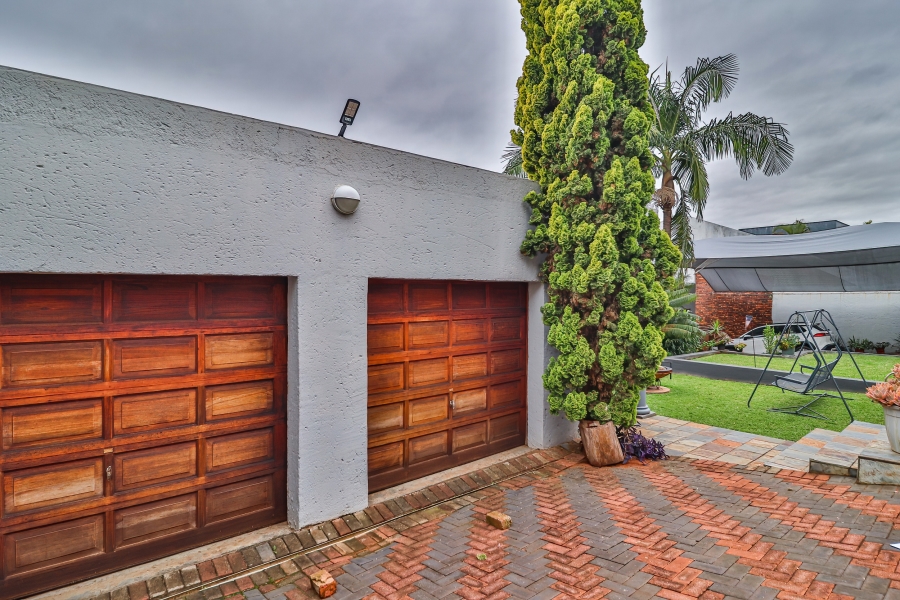 4 Bedroom Property for Sale in Amandasig Gauteng