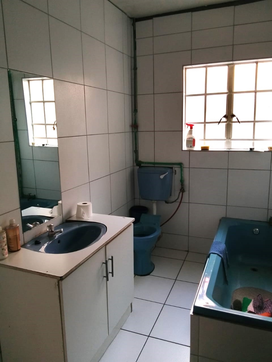 7 Bedroom Property for Sale in Ivory Park Gauteng