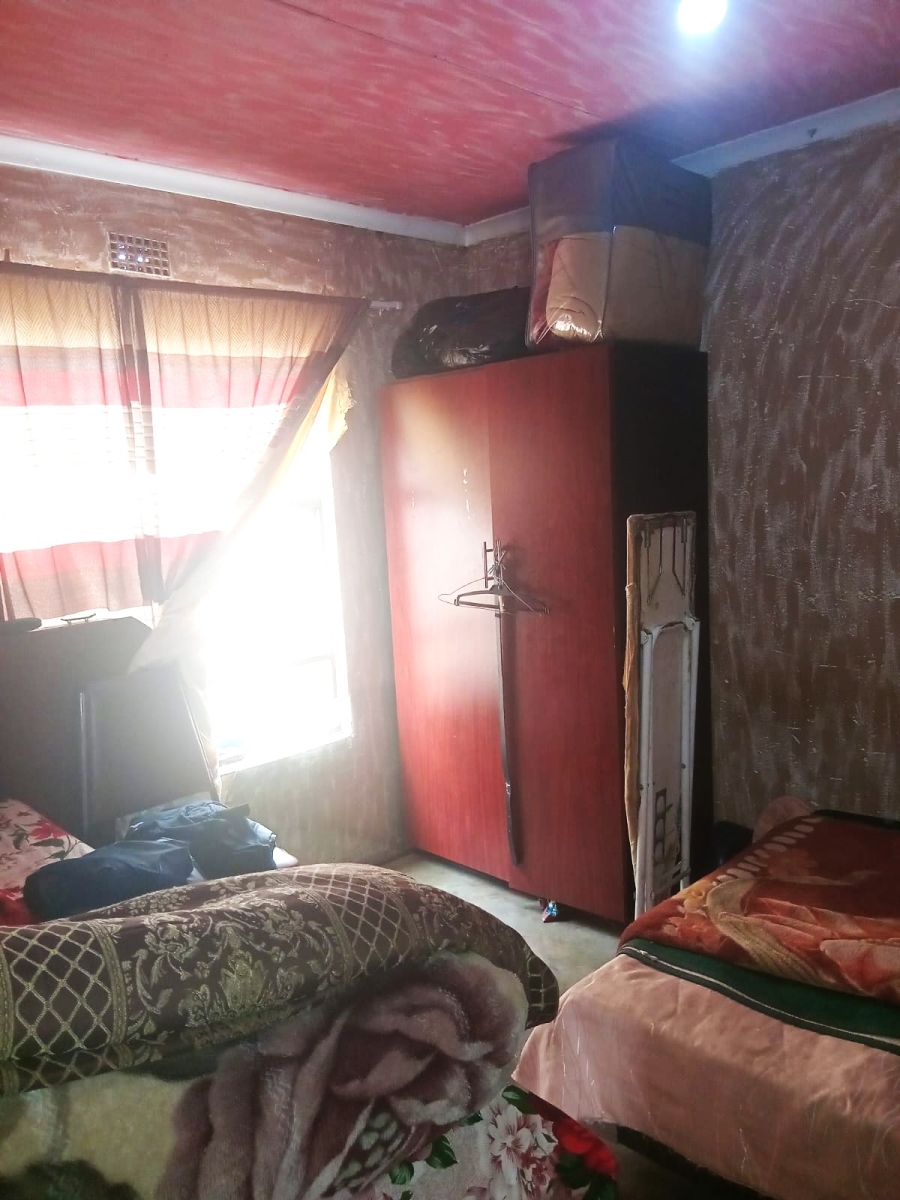 2 Bedroom Property for Sale in Moleleki Gauteng