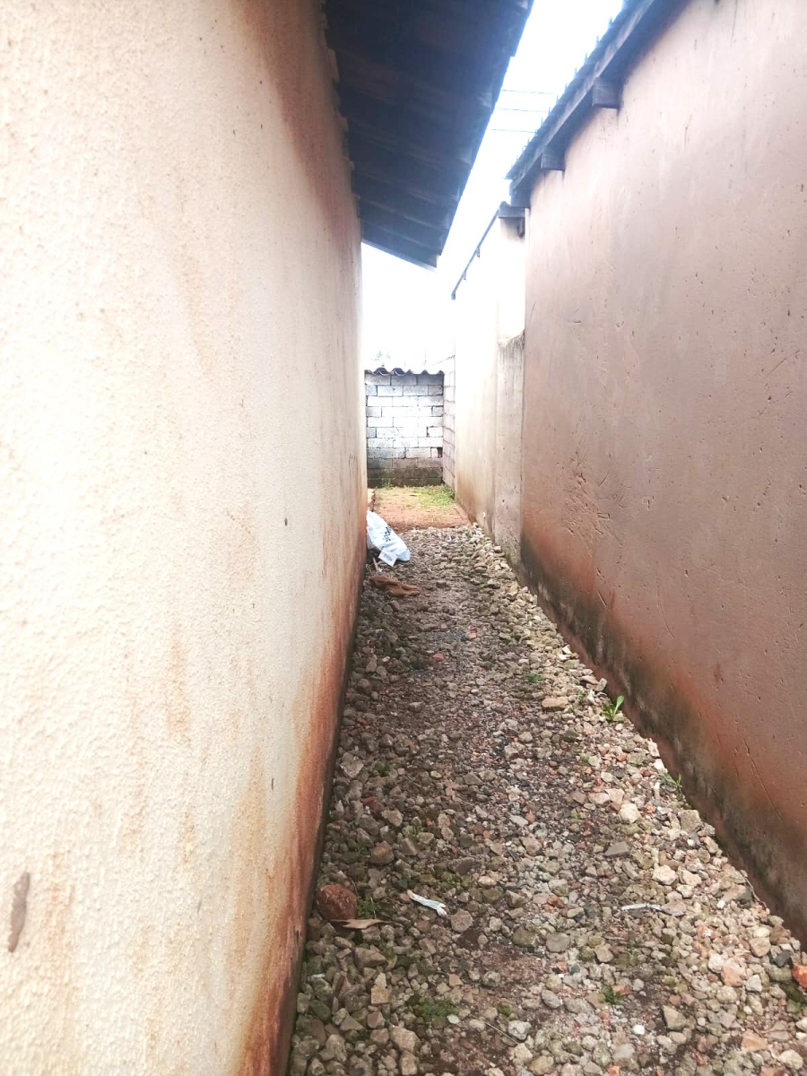 2 Bedroom Property for Sale in Moleleki Gauteng