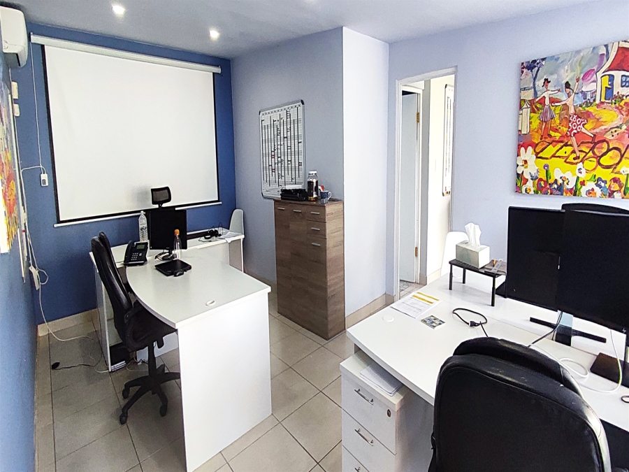 To Let commercial Property for Rent in Blairgowrie Gauteng