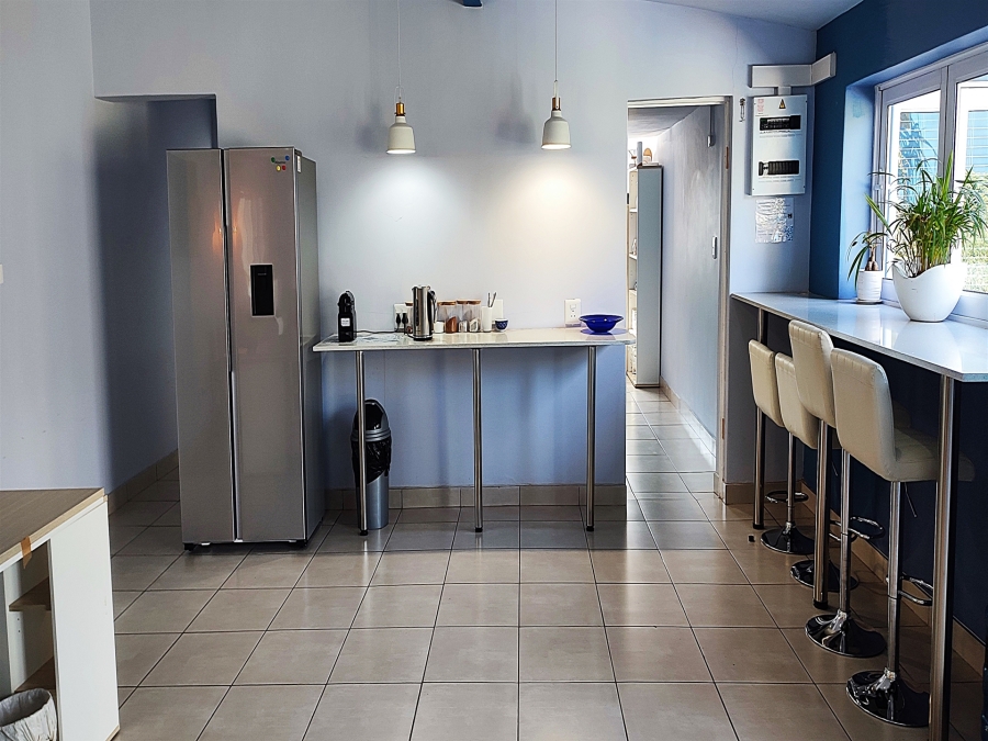 To Let commercial Property for Rent in Blairgowrie Gauteng