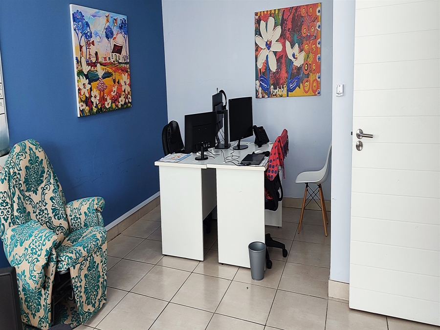 To Let commercial Property for Rent in Blairgowrie Gauteng