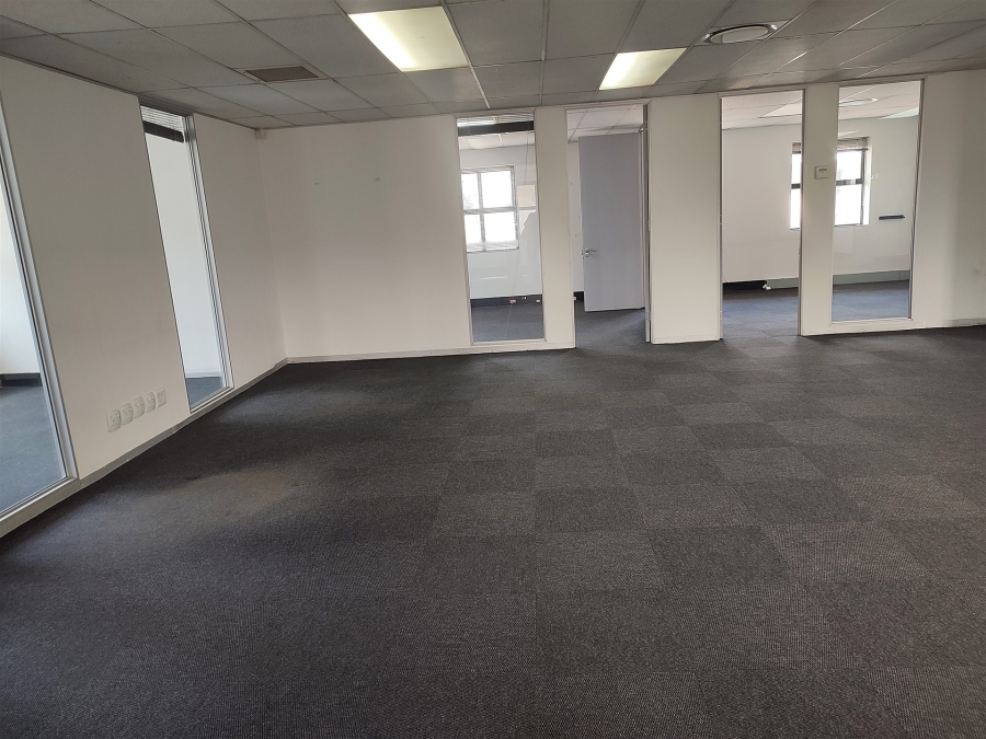 To Let commercial Property for Rent in Hyde Park Gauteng