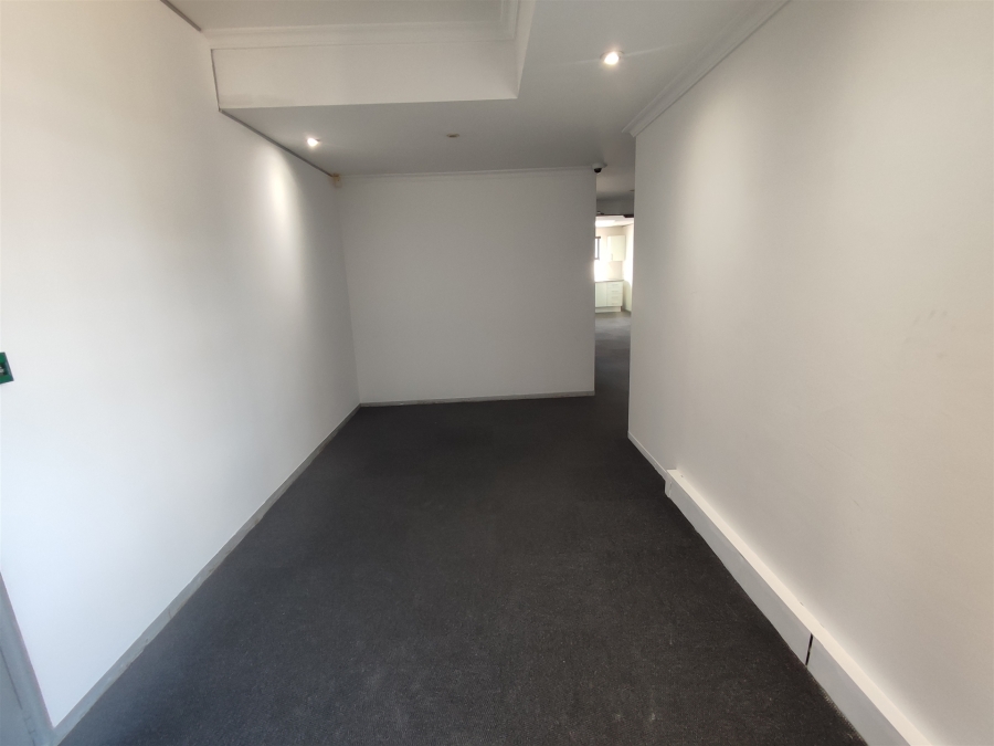 To Let commercial Property for Rent in Hyde Park Gauteng