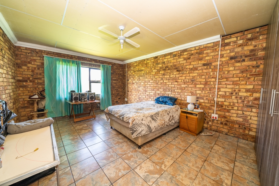 3 Bedroom Property for Sale in Withok Estate Gauteng