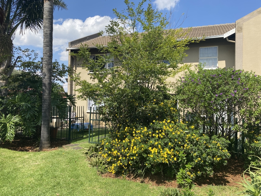 2 Bedroom Property for Sale in Ravenswood Gauteng