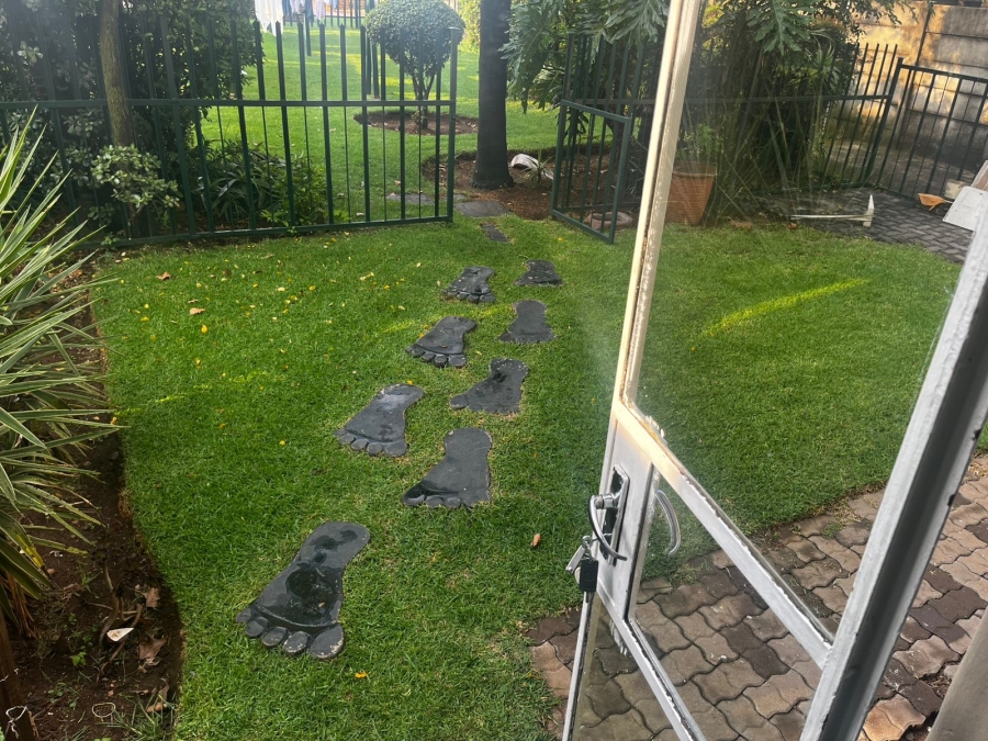 2 Bedroom Property for Sale in Ravenswood Gauteng