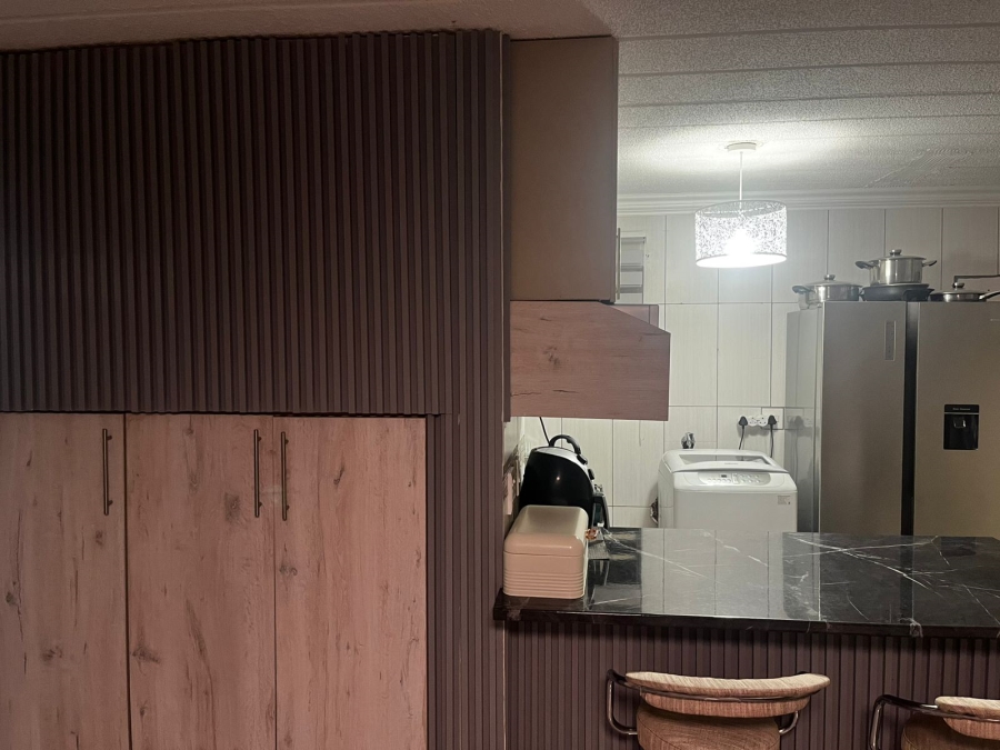 2 Bedroom Property for Sale in Ravenswood Gauteng