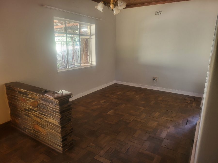 To Let 3 Bedroom Property for Rent in Casseldale Gauteng