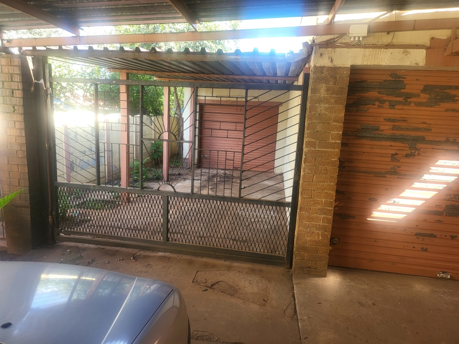 To Let 3 Bedroom Property for Rent in Casseldale Gauteng