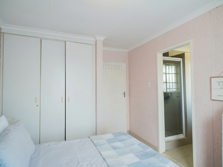 2 Bedroom Property for Sale in Winchester Hills Gauteng