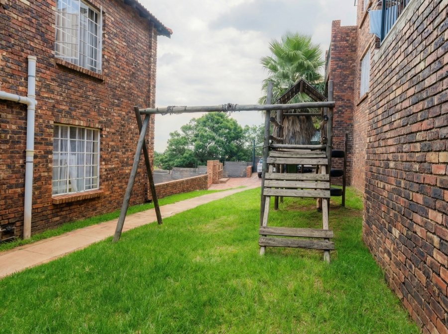 2 Bedroom Property for Sale in Winchester Hills Gauteng