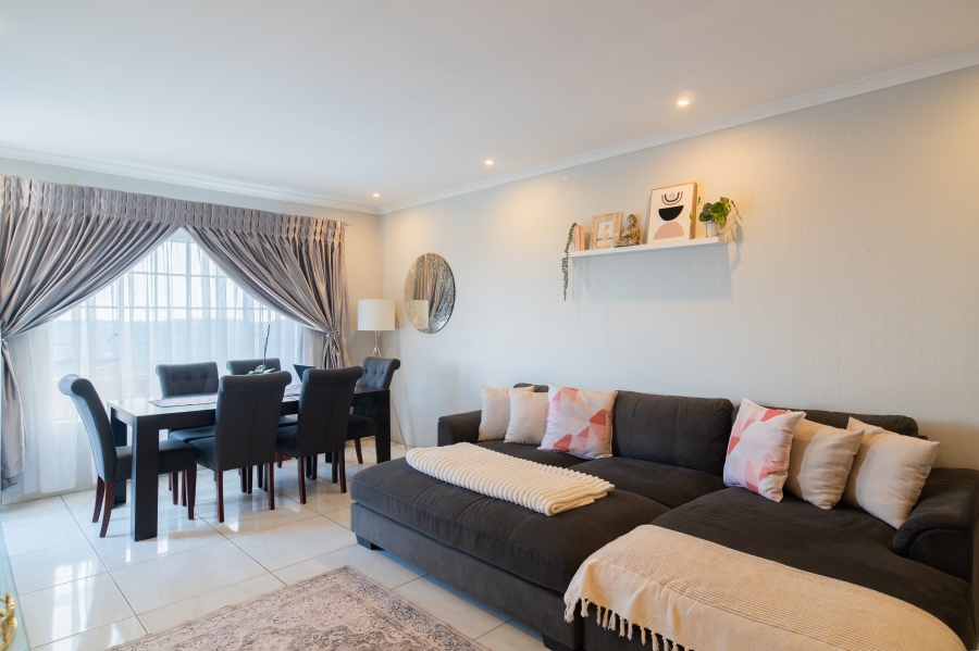 2 Bedroom Property for Sale in Winchester Hills Gauteng