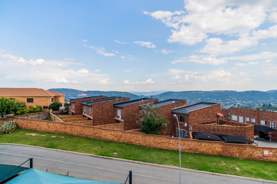 2 Bedroom Property for Sale in Winchester Hills Gauteng