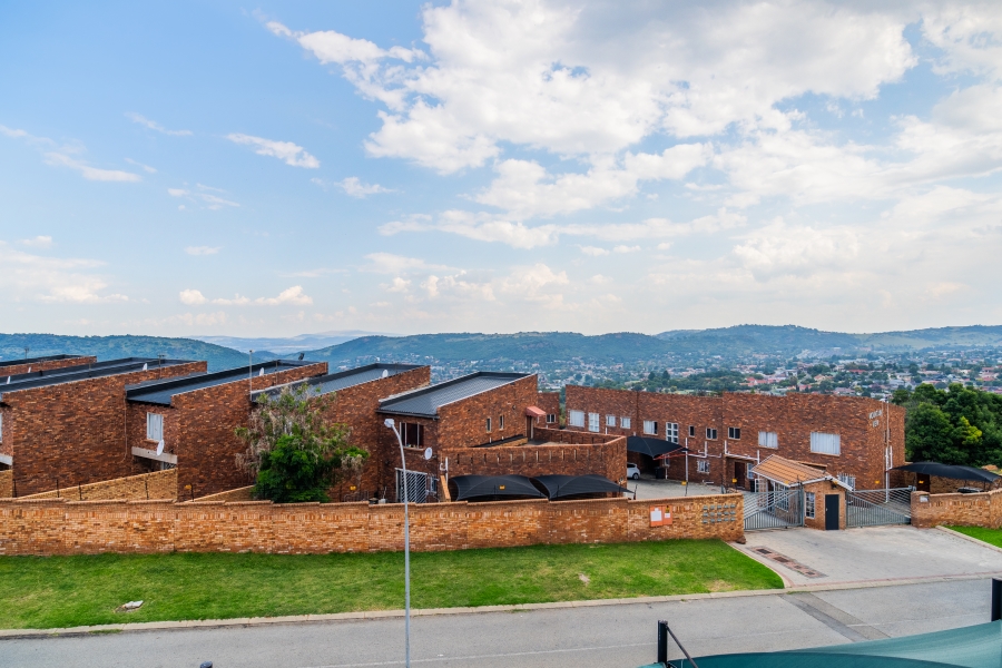 2 Bedroom Property for Sale in Winchester Hills Gauteng