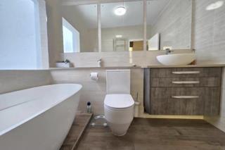 3 Bedroom Property for Sale in Glenvista Gauteng