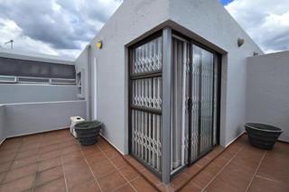 3 Bedroom Property for Sale in Glenvista Gauteng