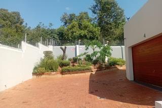 3 Bedroom Property for Sale in Glenvista Gauteng