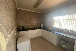 4 Bedroom Property for Sale in Glenvista Gauteng