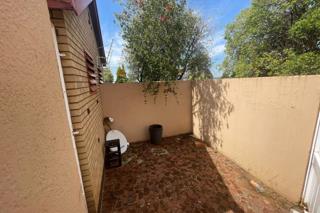 4 Bedroom Property for Sale in Glenvista Gauteng