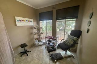 4 Bedroom Property for Sale in Glenvista Gauteng
