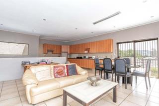 5 Bedroom Property for Sale in Mondeor Gauteng