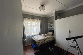 3 Bedroom Property for Sale in Linmeyer Gauteng