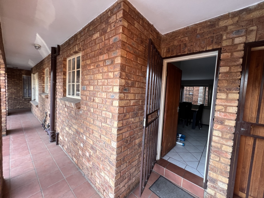 To Let 2 Bedroom Property for Rent in Alberton North Gauteng