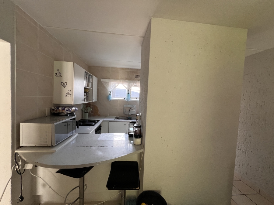 To Let 2 Bedroom Property for Rent in Winchester Hills Gauteng