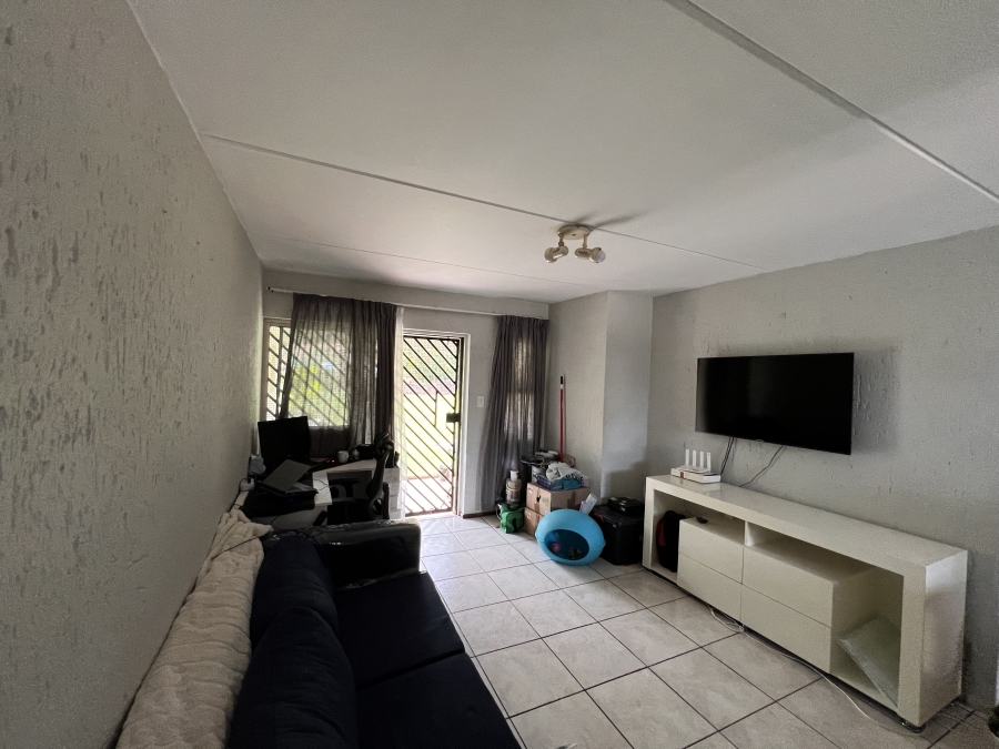 To Let 2 Bedroom Property for Rent in Winchester Hills Gauteng