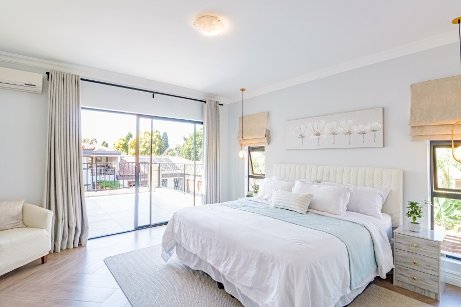 4 Bedroom Property for Sale in Silver Lakes Golf Estate Gauteng