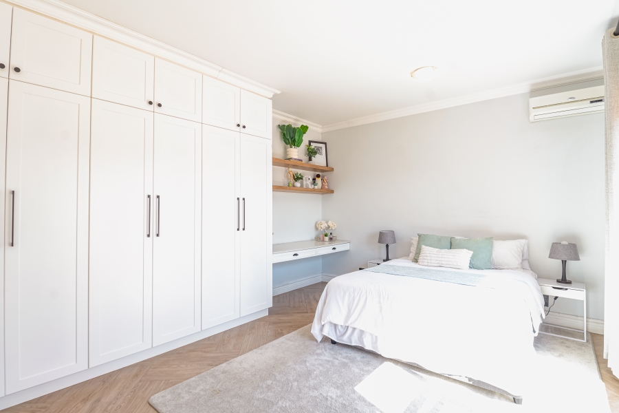 4 Bedroom Property for Sale in Silver Lakes Golf Estate Gauteng