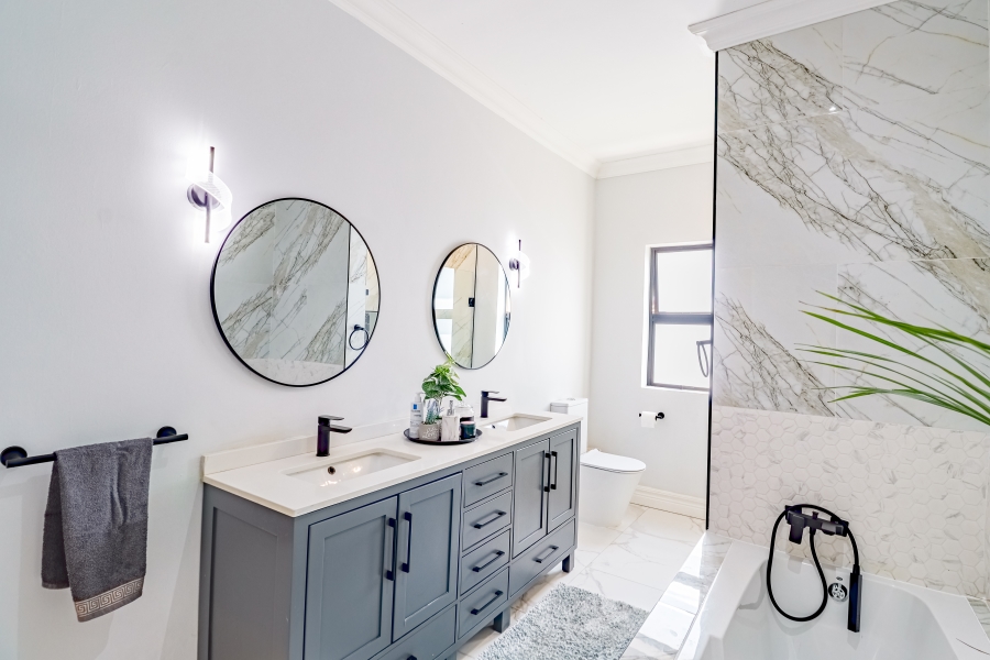 4 Bedroom Property for Sale in Silver Lakes Golf Estate Gauteng