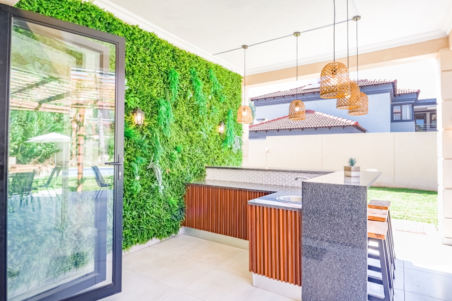 4 Bedroom Property for Sale in Silver Lakes Golf Estate Gauteng