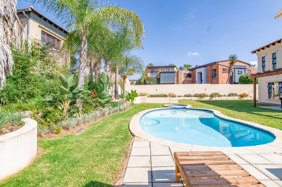 4 Bedroom Property for Sale in Silver Lakes Golf Estate Gauteng