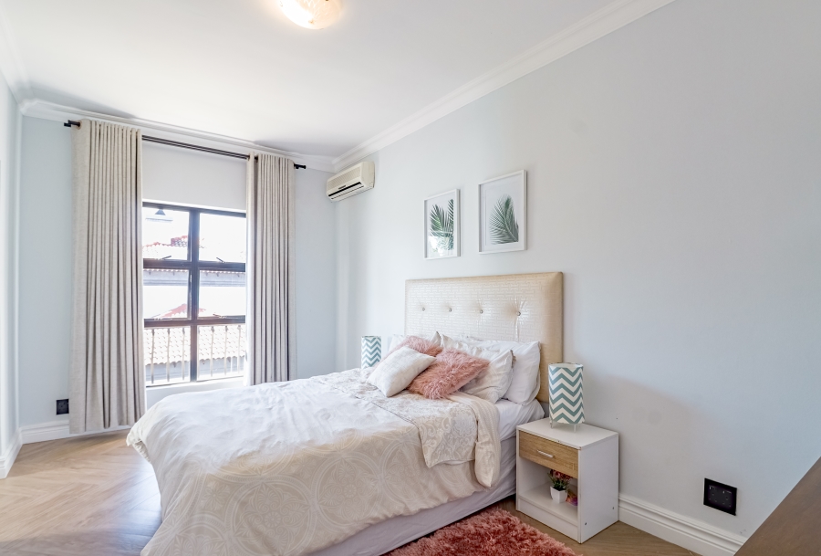 4 Bedroom Property for Sale in Silver Lakes Golf Estate Gauteng