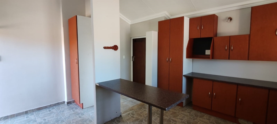 To Let 3 Bedroom Property for Rent in Casseldale Gauteng