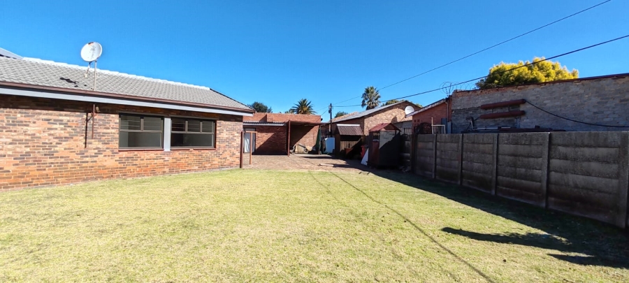To Let 3 Bedroom Property for Rent in Casseldale Gauteng