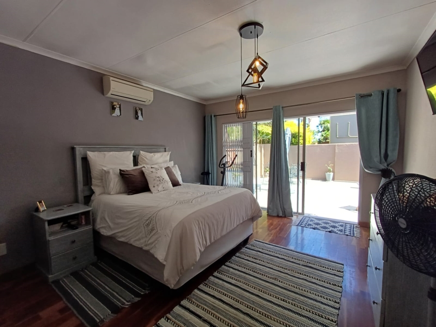 4 Bedroom Property for Sale in Glen Marais Gauteng