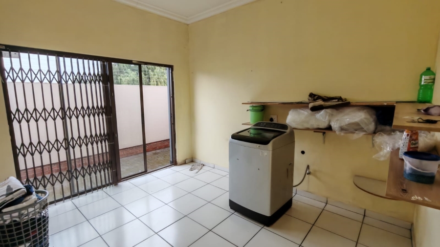 3 Bedroom Property for Sale in Sonneveld Gauteng
