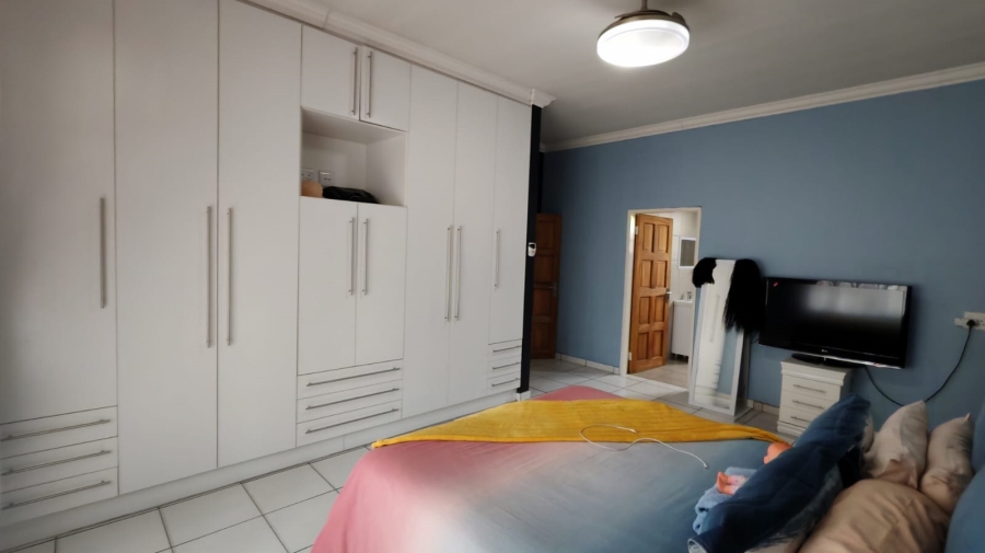 3 Bedroom Property for Sale in Sonneveld Gauteng