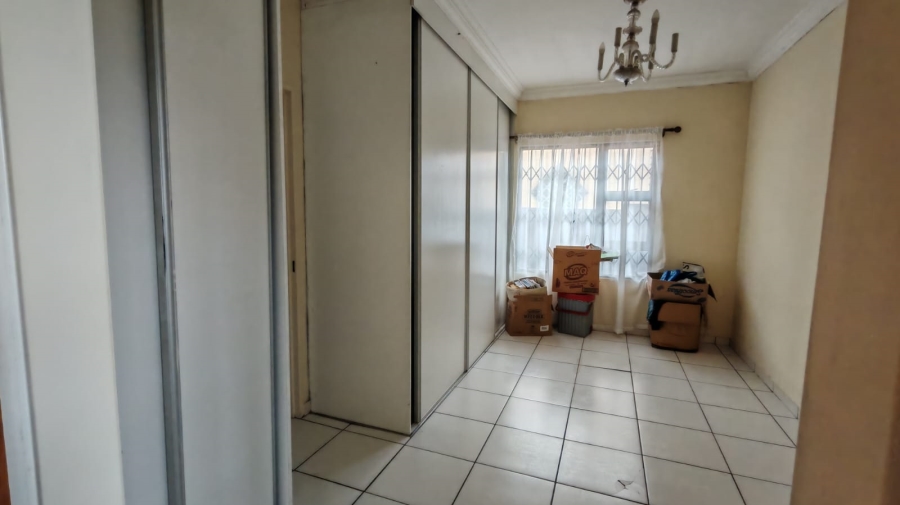 3 Bedroom Property for Sale in Sonneveld Gauteng