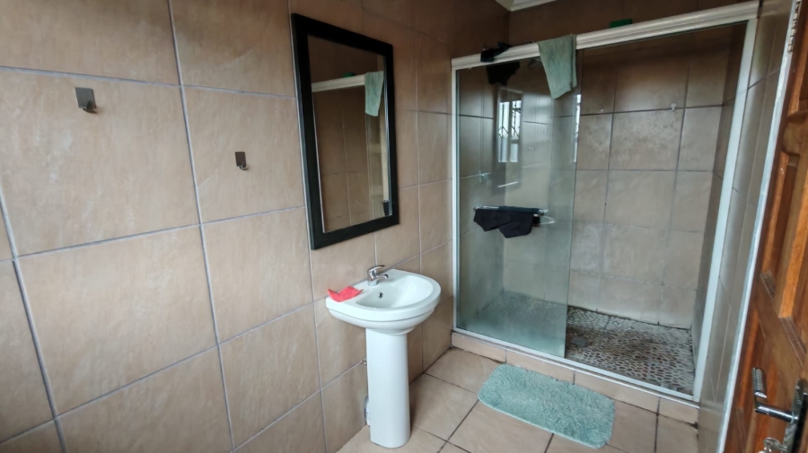 3 Bedroom Property for Sale in Sonneveld Gauteng